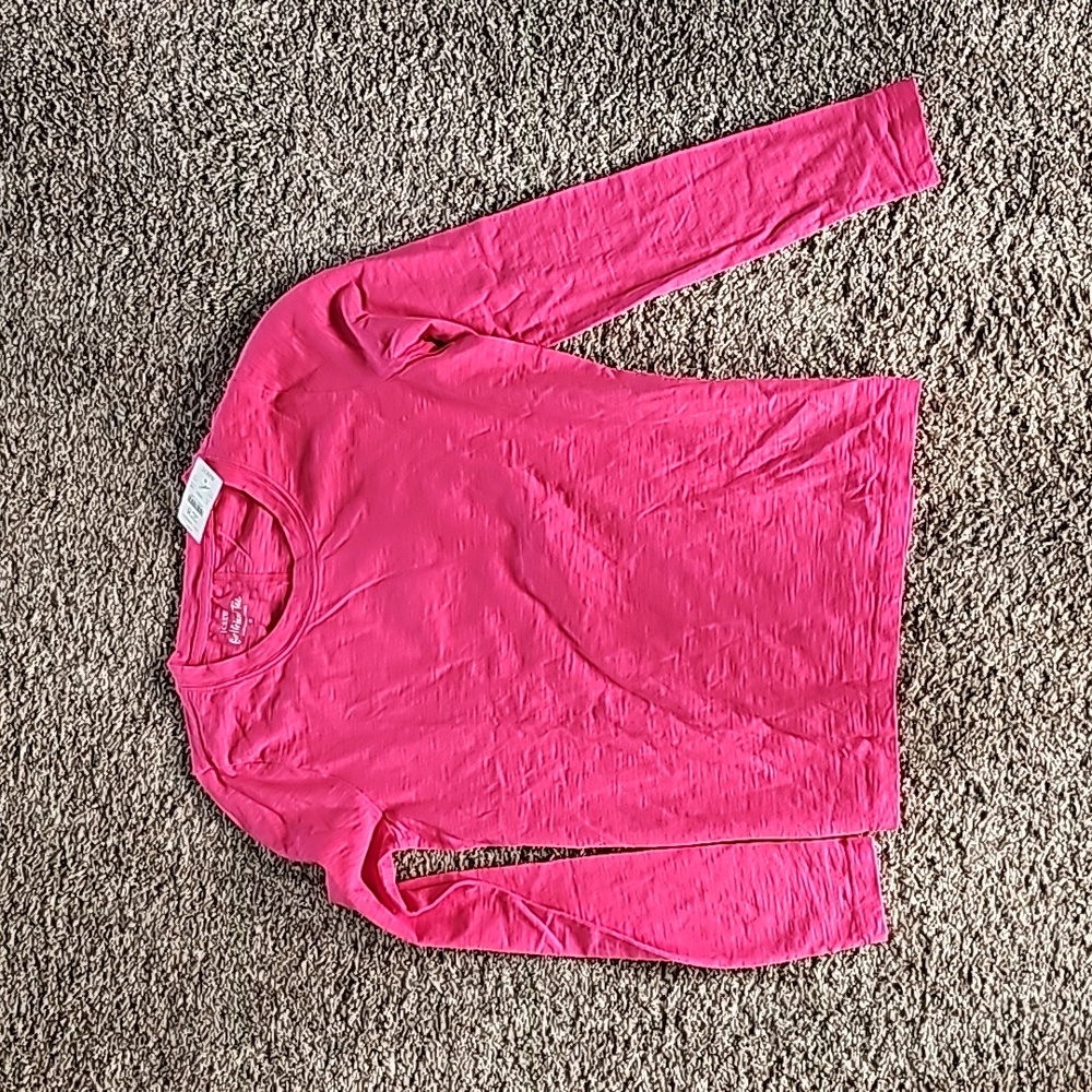 J. Crew Girlfriend Tee in pink. Long-sleeve size small.